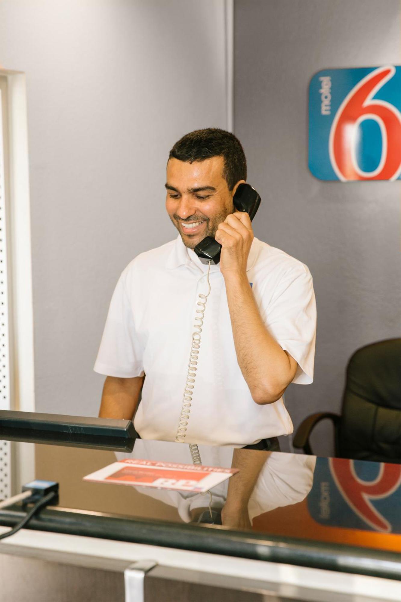 Motel 6-Pinole, Ca Dış mekan fotoğraf
