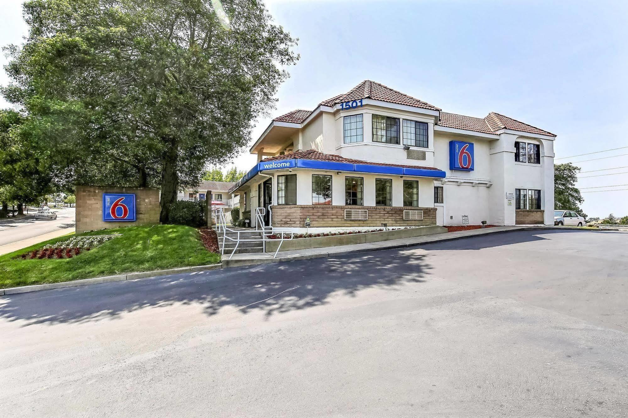 Motel 6-Pinole, Ca Dış mekan fotoğraf