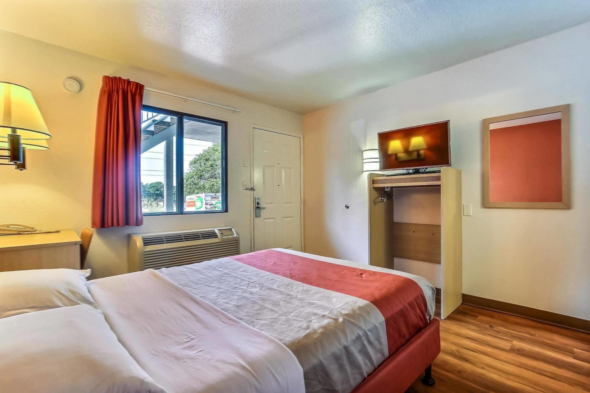 Motel 6-Pinole, Ca Dış mekan fotoğraf
